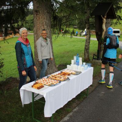 Private Verpflegungsstation. Das Pitztal steht hinter dem TAR ...