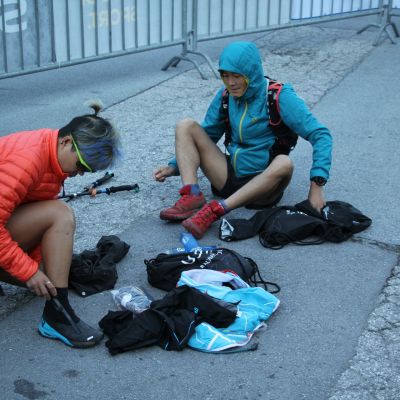 Letzte Vorbereitungen bei einem Team aus China,