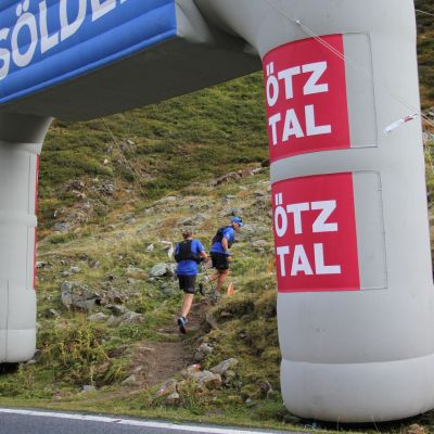 Durch den Sölden-Bogen!