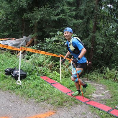 Takashi erreicht V1.