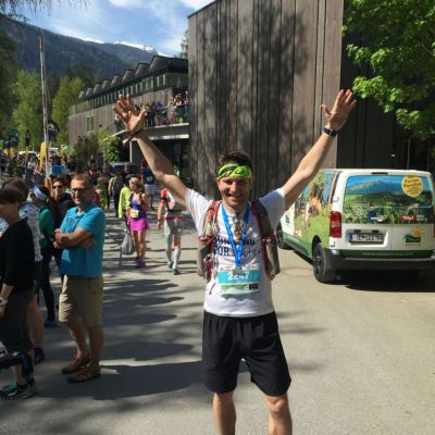 April 2018: Gipfelstürmer Bart beim Innsbruck Alpine Trailrun Festival auf der K25 Strecke nach dem Zieleinlauf am Natterer See.
