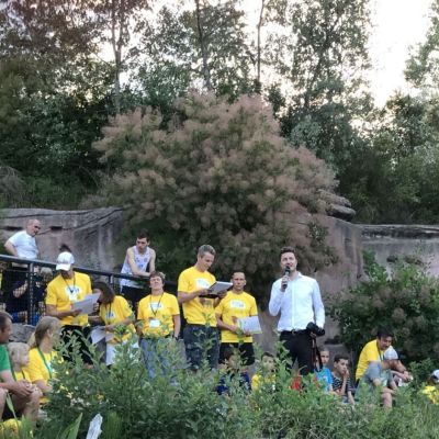 Juni 2018: Tiergartenlauf Nürnberg. Jochen richtet in unserer Rolle als Event-Sponsor ein paar Worte an die Teilnehmer und wirkt bei der Siegerehrung mit.