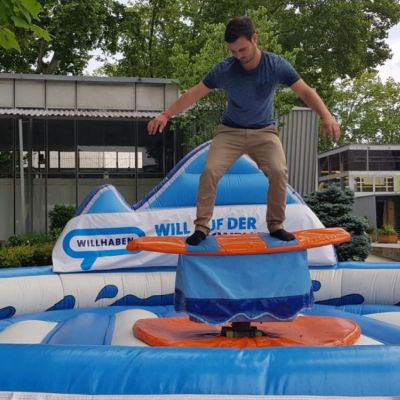 Juni 2018: Tobi mit einer sportlichen Einlage auf "Europas Festival für Vordenker" Fifteen Seconds in Graz.