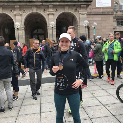 Oktober 2018: Gipfelstürmer Aneta vertritt unser Team beim Nürnberger Stadtlauf am Tag der Deutschen Einheit.