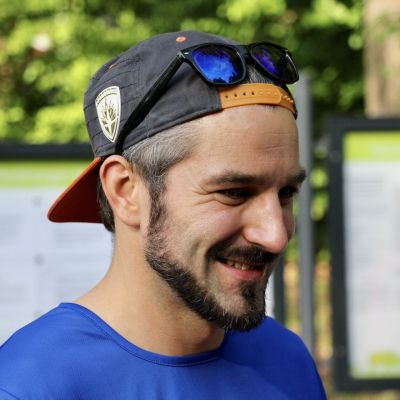 Trail-Freund "Michi aus dem Erzgebirge" war heute stolzer Tr&auml;ger des "Gipfelst&uuml;rmer"-Trikots.
