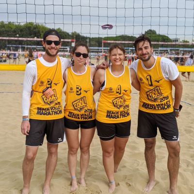 Christoph, Vitalia, Caro und Giuseppe - unsere Beach-e's.