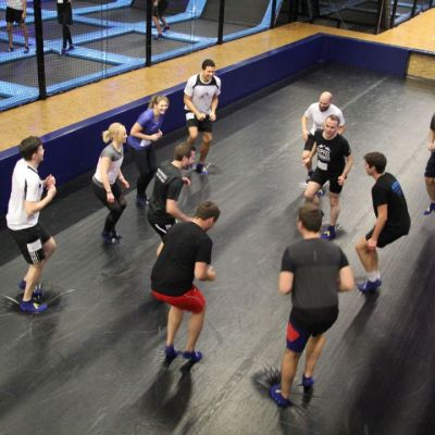 Januar 2019: Aufw&auml;rmen im Airtime Trampolinpark beim gemeinsamen Team-Event mit unserem Technologie-Partner intelliAd.