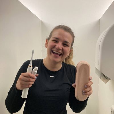 "Sonnenschein" Maria lacht auch morgens um 5 Uhr. 