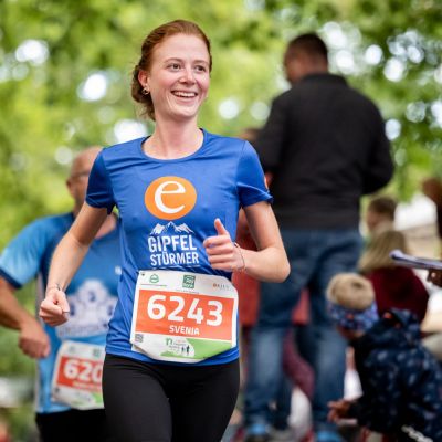2022: Svenja überquert nach 6,6 km die Ziellinie.