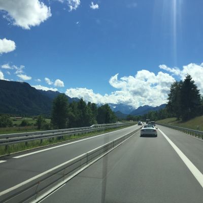 HURRA! Traumhaftes Wetter, die Berge immer im Fokus ...