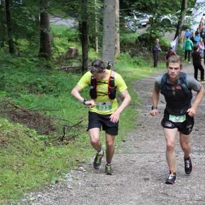 Marcel "Macy Pacy" Höche​ erreicht auf Platz 11 die V1 am Eibsee​.