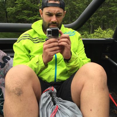 Zurück nach Ehrwald​. Auf der Pick-up Ladefläche des Dreama Walton Fanclubs (USA), die später auf Platz 3 bei den Damen landete.