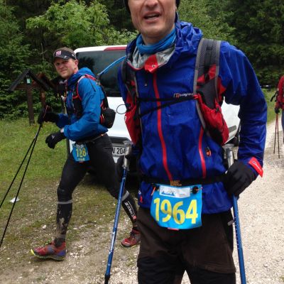 Juni 2015: Zugspitz Ultratrail 2015. Jochen bei der Verpflegungsstelle V5. 15,80 km im Kasten. Schneeabenteuer überstanden. 1.018 Höhenmeter rauf, 1.041 Höhenmeter runter. Stimmung gut ;-)