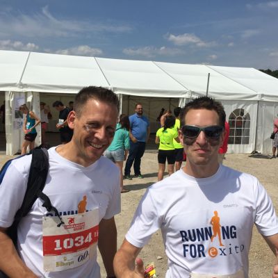 Juli 2015: Urbanian Run​ 2015 in Nürnberg.  Martialisch wirkende Streifen im Gesicht. Jetzt kann nichts mehr schiefgehen.