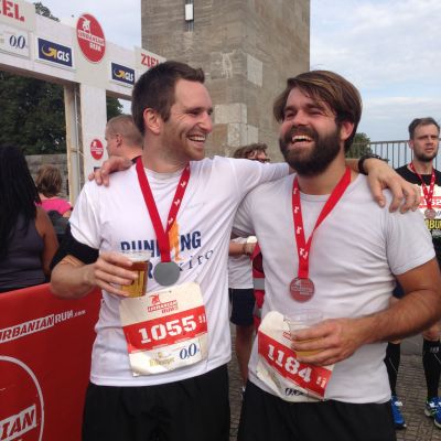 September 2015: Urbanian Run 2015 Saisonfinale in Berlin. Happy im Ziel.