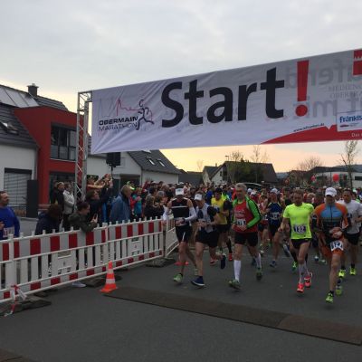 Ca. 250 L&auml;ufer gehen in der Marathon-Disziplin an den Start.