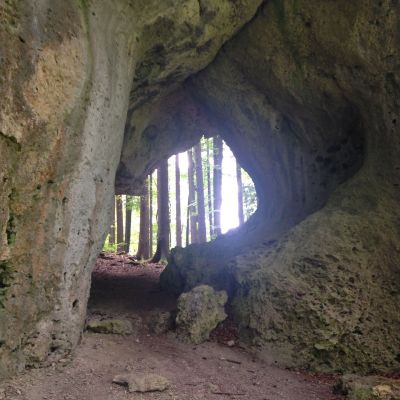 Immer wieder tolle Kalksteinformationen auf dem Abschnitt zwischen Pegnitz und Betzenstein.