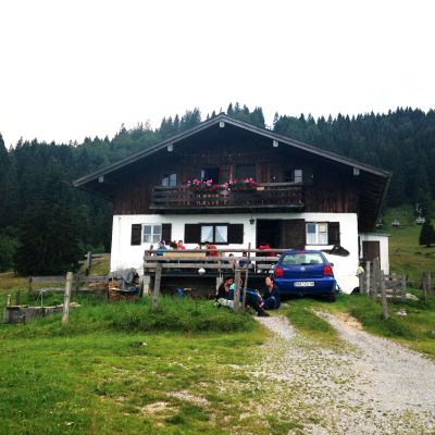Alm-Besuch zum Käsen in Grafenherberg.