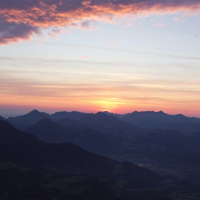 Sonnenaufgangstour über die Himmelmoosalm auf den Brünnstein (1.634 m).