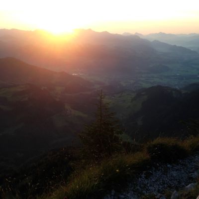 Sonnenaufgangstour über die Himmelmoosalm auf den Brünnstein (1.634 m).