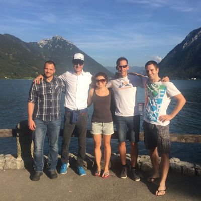 Alle im Ziel! Die exito Gipfelstürmer Ana, Michael, Stefan und Bart und Supporter Jochen.