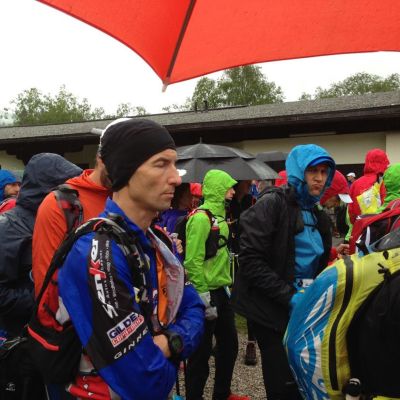 Start zum Supertrail in Leutasch. Es regnet und regnet und regnet ...