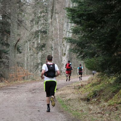 Noch 18 km. Stefan erhöht das Tempo und macht Platz um Platz gut ...