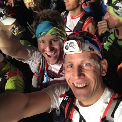 Morgens kurz vor dem Start. Fast 2 Stunden vor dem Startschuss waren unsere Trailrunner bereits am Leuchtturm. Gänsehaut-Momente!