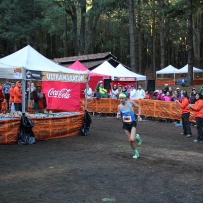 Hayden Hawks erreicht als erster die Verpflegungsstation "Refugio El Pilar", landet aber am Ende nur auf Platz 77.