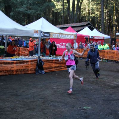 Sie ist die Queen of Transvulcania. Ida Nilsson​ wiederholt ihren Sieg auf La Palma. Schon am Refugio El Pilar führt sie souverän.