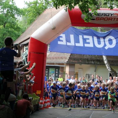 2017: In einem Höllentempo starten die Kids auf die 1,1 km Strecke.