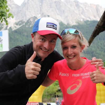 Juliane (ASICS Frontrunner​) haben wir letztes Jahr an gleicher Stelle kennengelernt und uns seither nicht mehr aus den Augen verloren. Tolle Sportlerin und eine echte Instagram​-Lichtgestalt ;-)