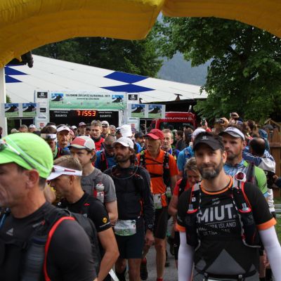 Da taucht unser Trail-Freund Silvio auf. Den Schweizer haben wir zum ersten Mal beim Zugspitz Marathon 2015 (Zugspitz Trailrun Challenge​) getroffen.