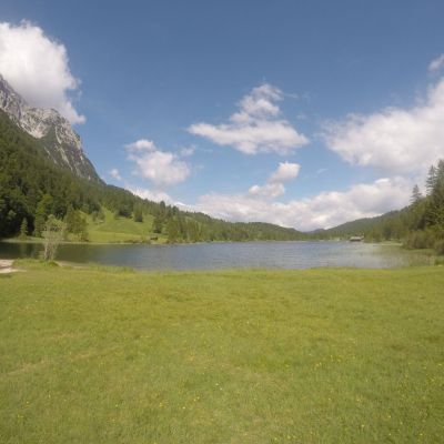 Tolle Landschaft. Peter genießt die ersten Kilometer seines Trail-Abenteuers.