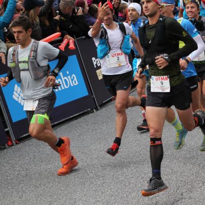 Kilian Jornet​ hält den Start auch mit seinem Handy fest ;-)