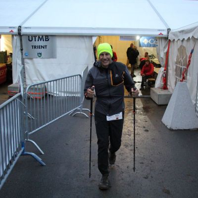 Stefan hält seinen Platz und liegt aktuell auf Platz 222 (AK 68). Er ist zu diesem Zeitpunkt sensationell 2.-bester Deutscher.