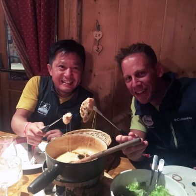 Das habt ihr euch verdient. Abschieds-Fondue-Essen in Les Houches. Chamonix, wir kommen wieder ;-)