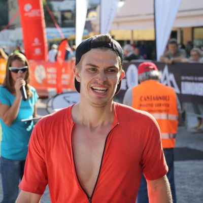 Er hat gerade noch den Vietnam Mountain Marathon​ gewonnen. Jetzt rockt er den Skyrun in Limone.