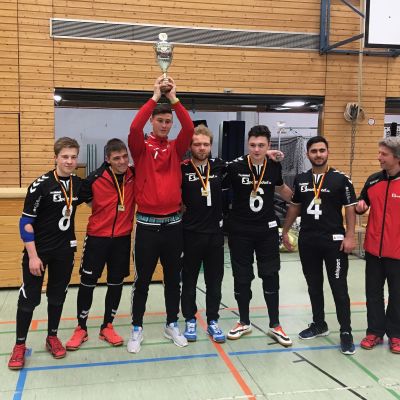 November 2017: Hurra, Nürnberg wird Deutscher Meister 2017. Ehrenamtlicher Einsatz bei der Deutschen Jugendmeisterschaft 2017 im Goalball.