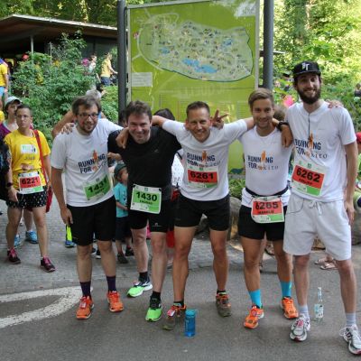 Noch kurz ein Team-Foto. Dann beginnt auch schon bald der Countdown.