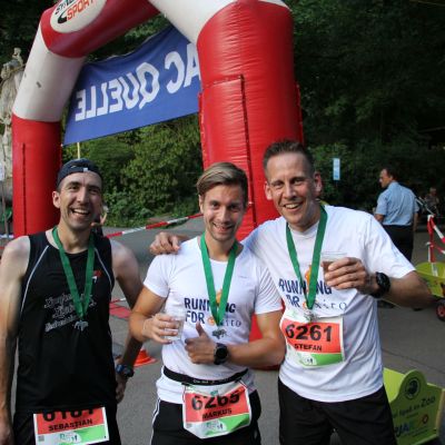 Stefan und Markus mit Sebastian (aka "Fleggo") kurz nach dem Zieleinlauf.