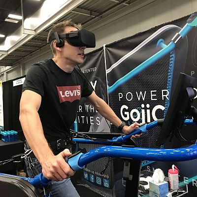 März 2018: Stefan absolviert einen virtuellen Lauf auf der SXSW in Austin, Texas.