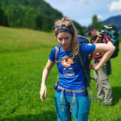 Ronja gehört seit dem Frühjahr zur Gipfelstürmer-Crew. Sie brachte Wander- und Klettersteig-Erfahrung zum AlpenCross mit.