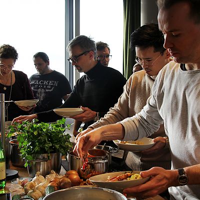 Dezember 2019: Einweihung der exito Team-Küche im 28. Stock