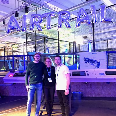 Januar 2020: Was für ein actionreicher Abend! Unser Kunde AIRTIME Trampolinpark Nürnberg feierte fulminant die Eröffnung des Hochseilparcours "Airtrail". Mit dabei war voller Begeisterung unser Airtime-Team mit Basti, Yazan und Michael.