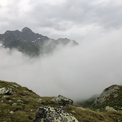Schwere Entscheidung, ein Novum beim AlpenCross: Abbruch auf dem Weg zum Flüelapass, Rückzug in Richtung Berghaus Vereina.
