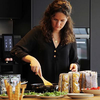 September 2022: 14. Ausgabe der kulinarischen exito Weltreise „Cook your Country“. Victoria aus Italien hat unser Team mit Köstlichkeiten aus ihrer Heimat verwöhnt.
