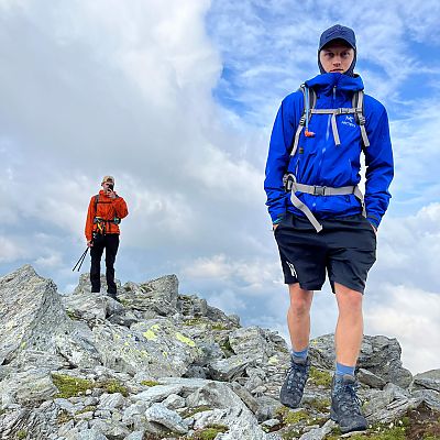 Marc und Björn sind am höchsten Punkt (2.866 m) angekommen.