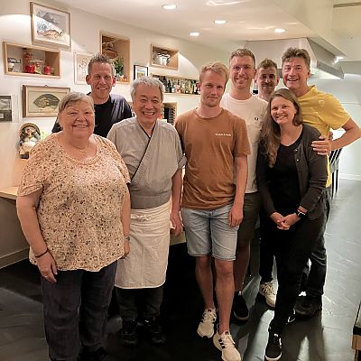 September 2023: Seit 2013 genießt unsere DMEXCO-Crew jedes Jahr aufs Neue japanische Spezialitäten im Restaurant Kintaro in Köln. Herzlichen Dank an Familie Arakawa für den tollen Abend!
