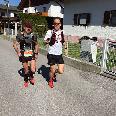 Stefan und Martin erreichen V3 in Birgitz.